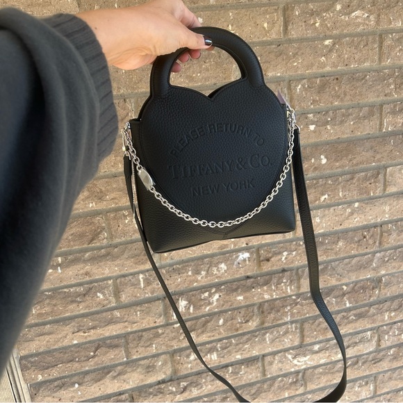 Tiffany & Co. Black Heart Shaped Bag NEW Leather Bucket Bag Silver Chain Strap - Picture 3 of 9